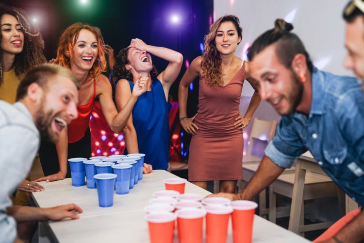 Beer Pong - die Spielanleitung für jede Party